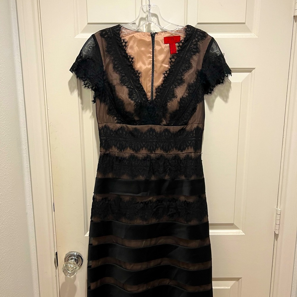 Great little black dress! Fits amazing!